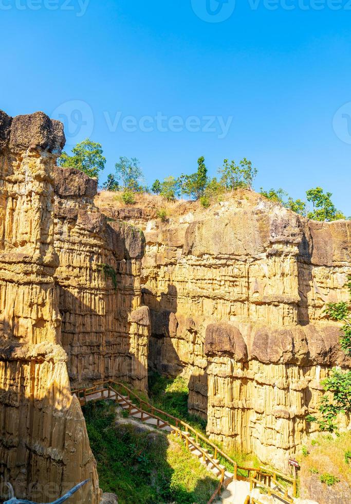 Pha chor o el gran cañón chiangmai en el parque nacional mae wang, chiang mai, tailandia foto