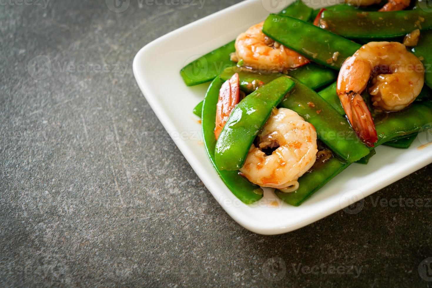 Stir-Fried Green Peas with Shrimp photo