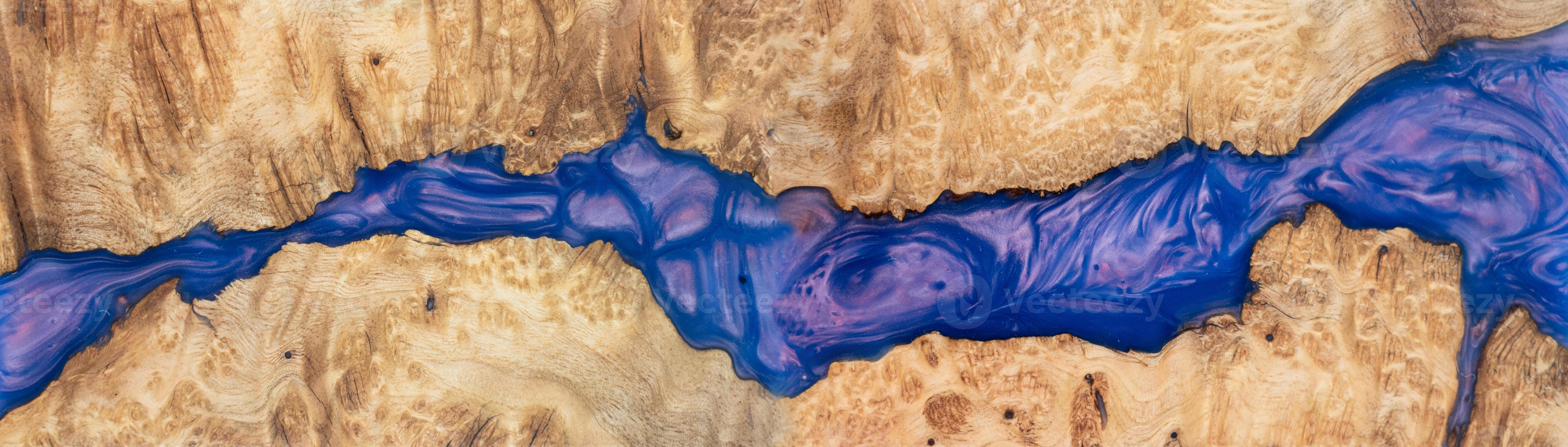 Casting blue epoxy resin panel with walnut burl wood, Top view of