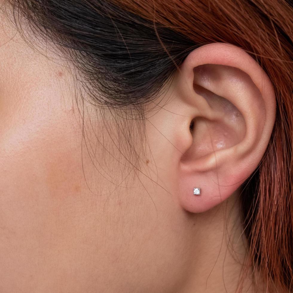 Diamond earrings 9k gold photo