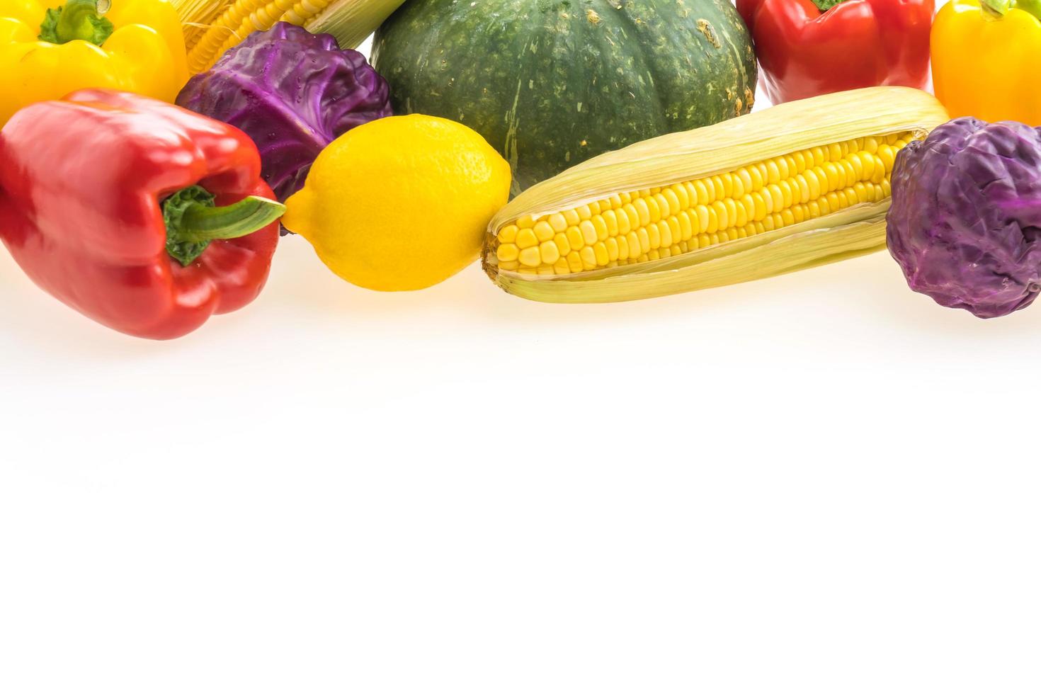 verduras aisladas en blanco foto