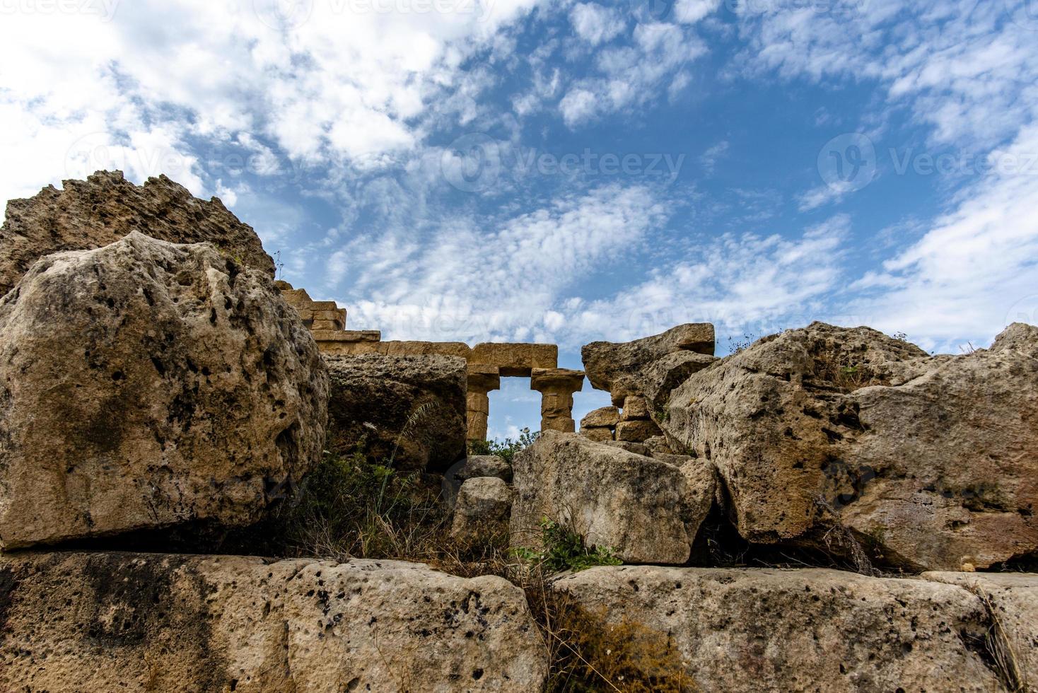 Ruinas griegas de Selinunte en Sicilia, Italia foto