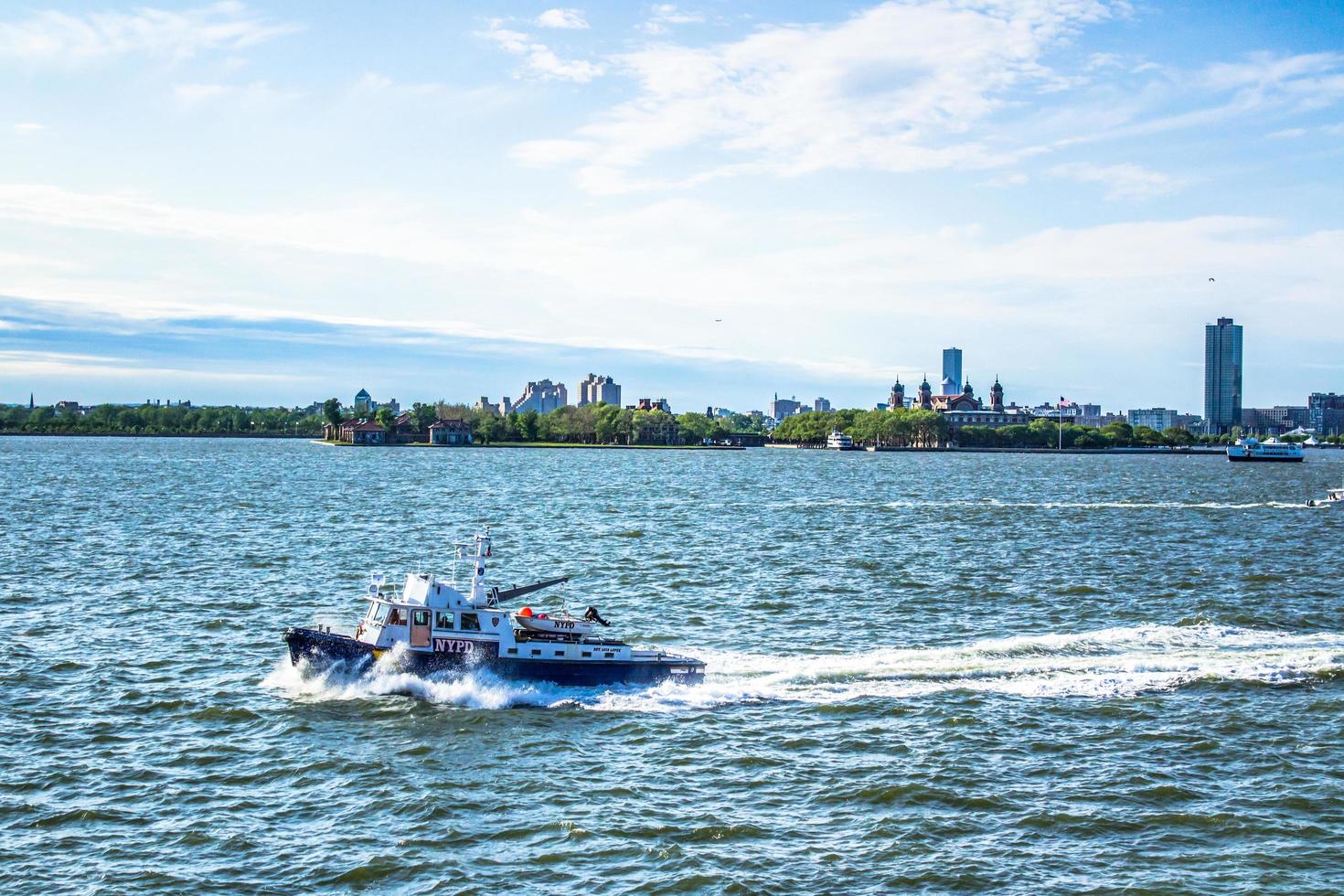 lancha patrullera nypd en 2017 foto