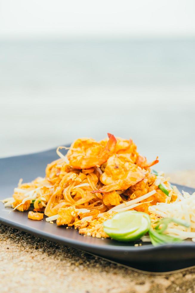 Pad thai noodles photo