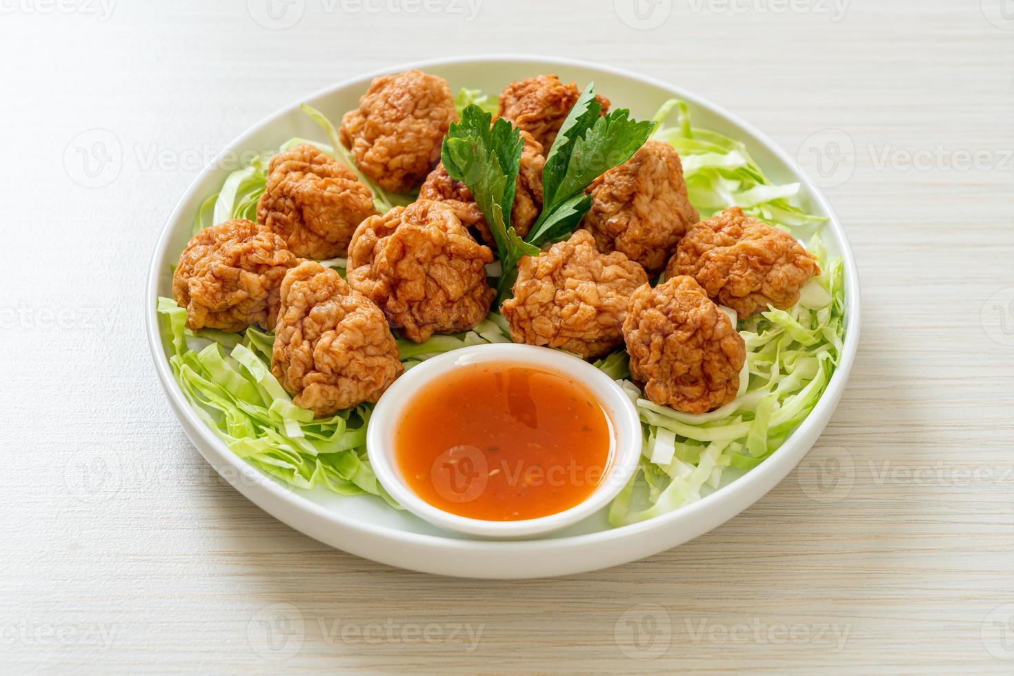 Boiled Shrimp Balls with Spicy Sauce photo