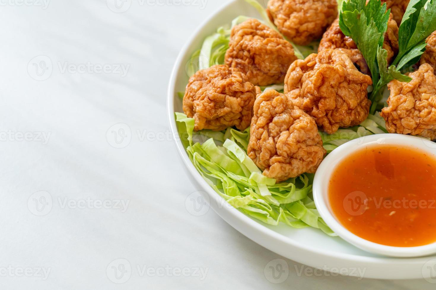 Boiled Shrimp Balls with Spicy Sauce photo