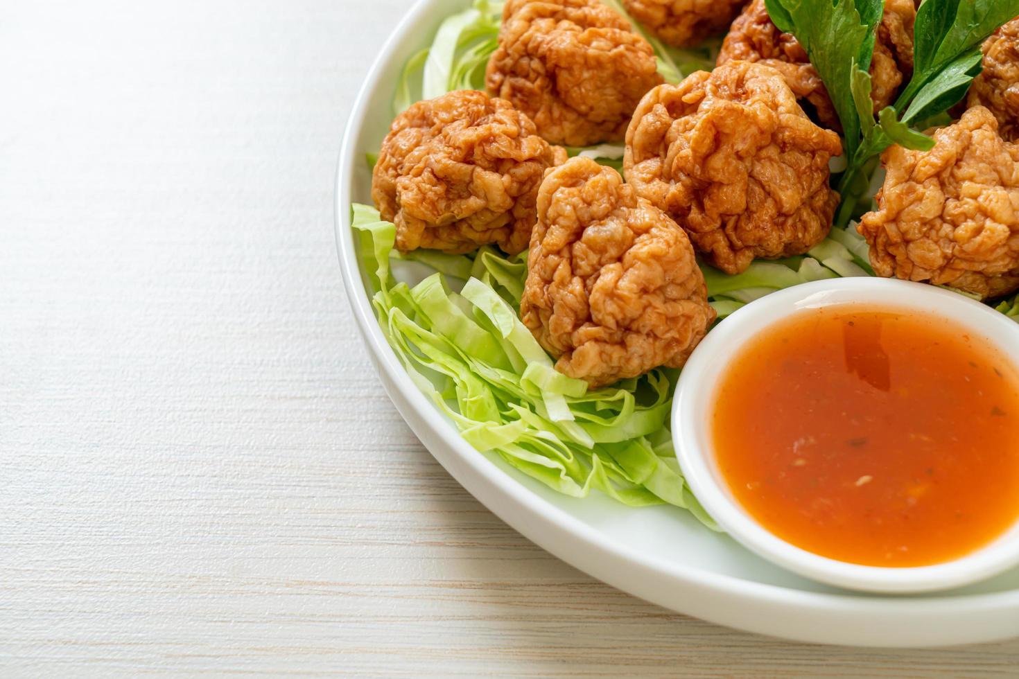 Boiled Shrimp Balls with Spicy Sauce photo