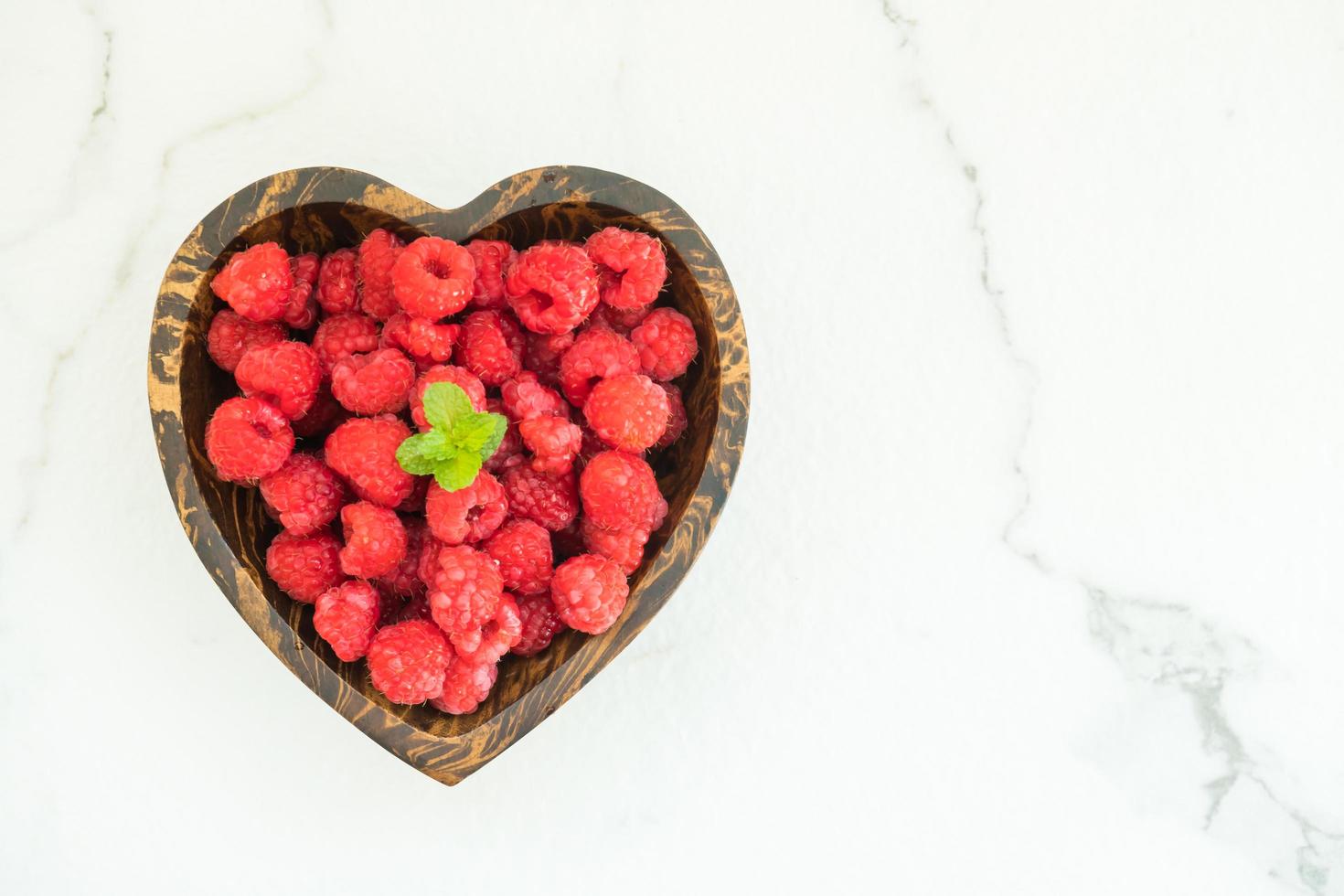 Red rasberries fruit photo