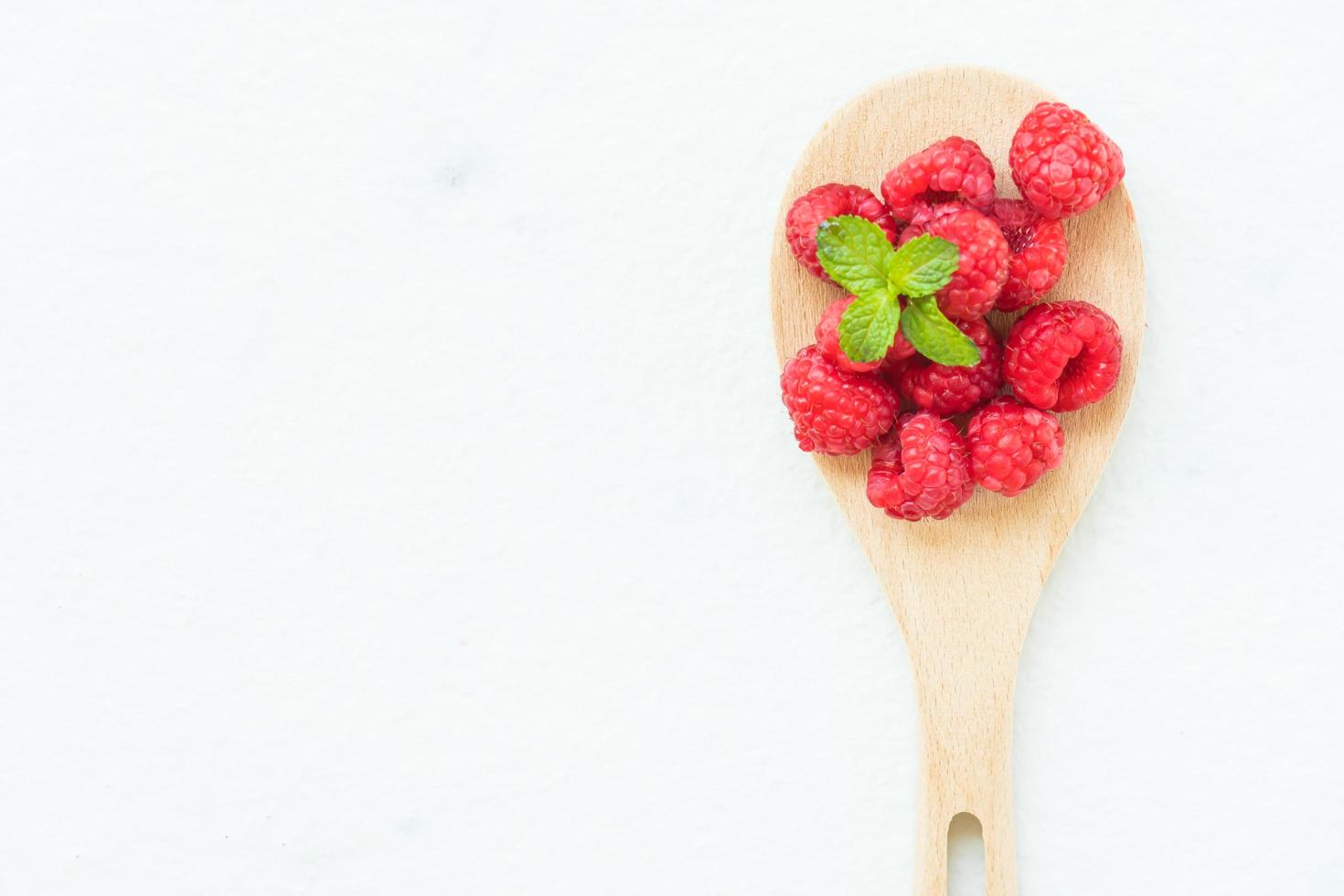 Red rasberries fruit photo