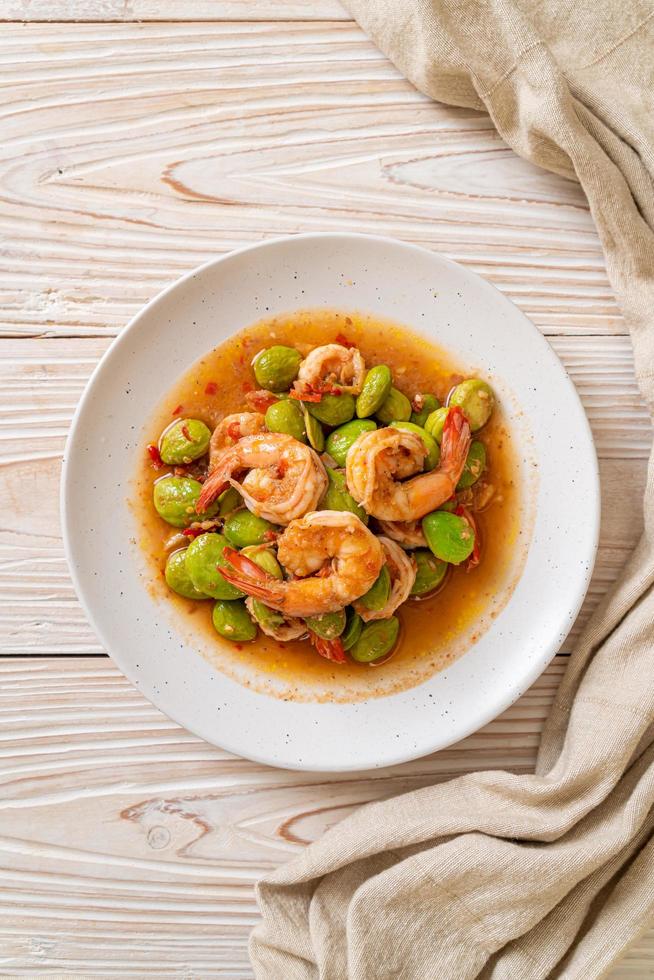 Stir Fried Twisted Cluster Bean with Shrimp photo