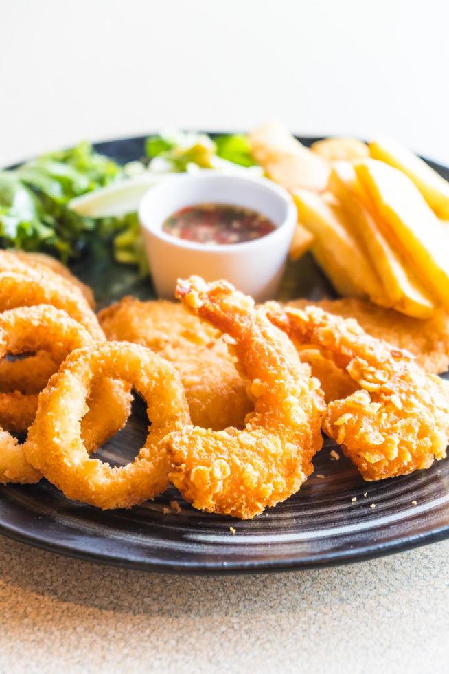 Fried Seafood platter photo