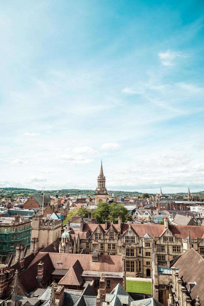 Un alto ángulo de vista de la calle principal de la ciudad de Oxford, Reino Unido foto