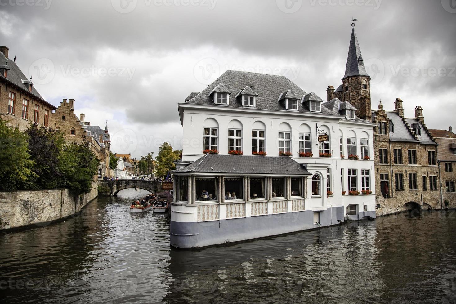 canal en brujas foto