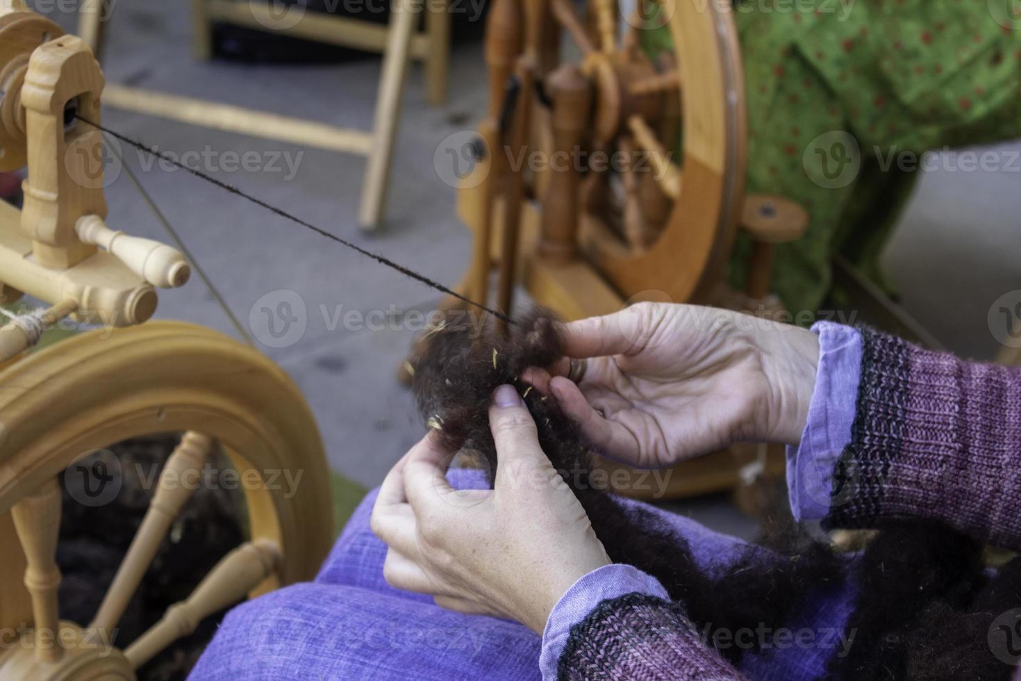 Spinner working sewing photo