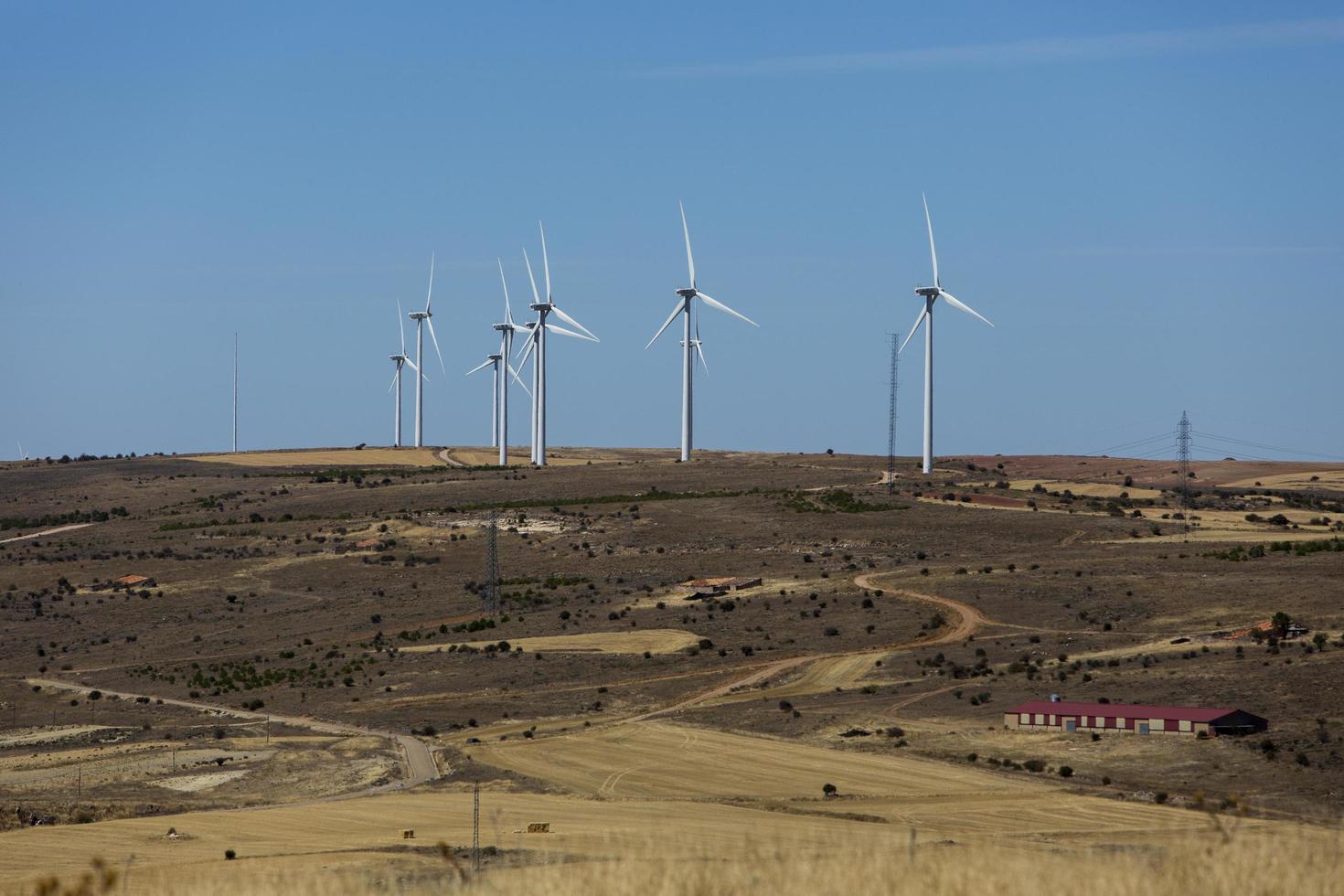 Molinos de viento en la provincia de Soria, Castilla y León, España foto
