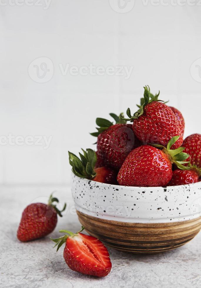 fresas frescas maduras deliciosas foto