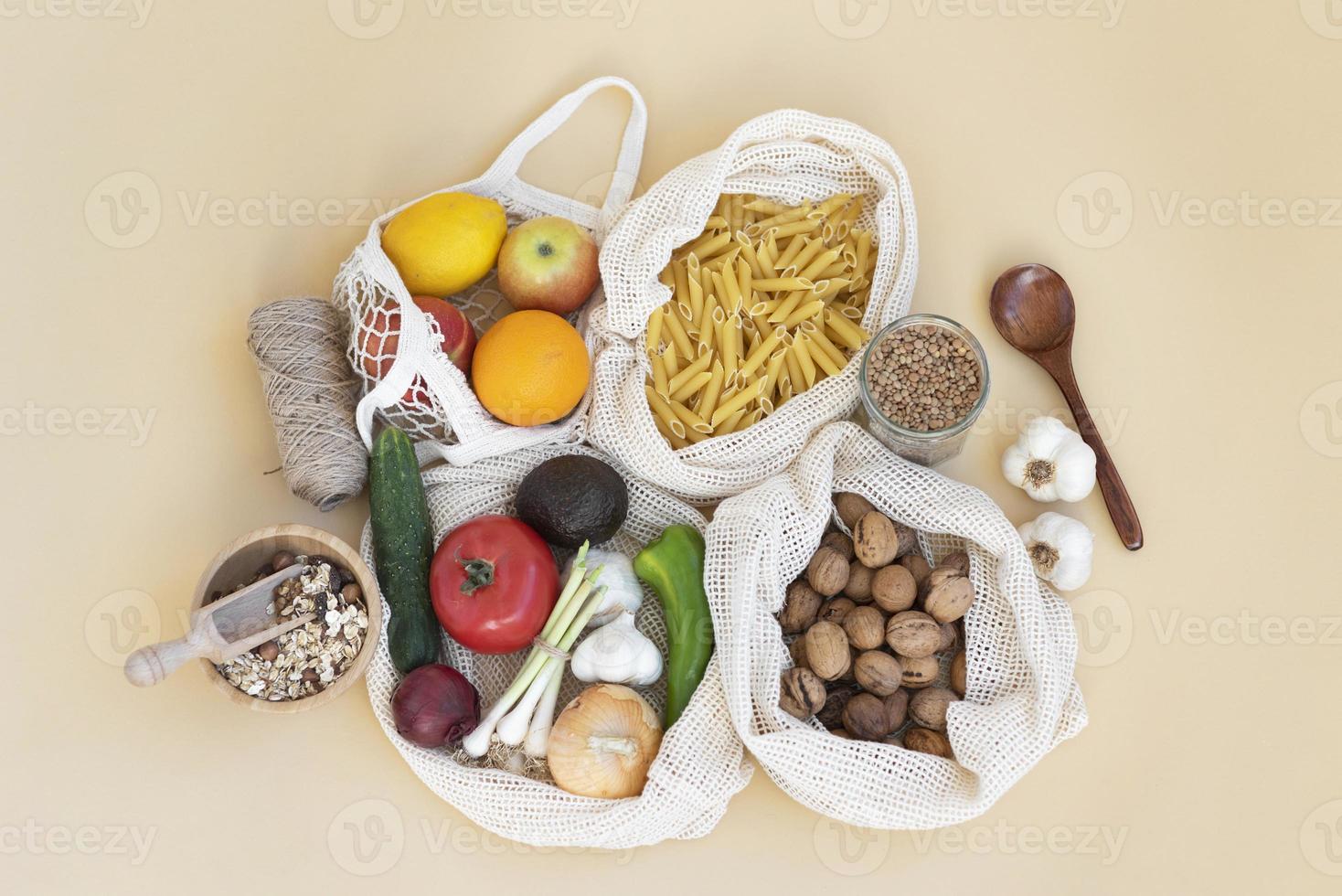 Food arrangement in reusable bag photo