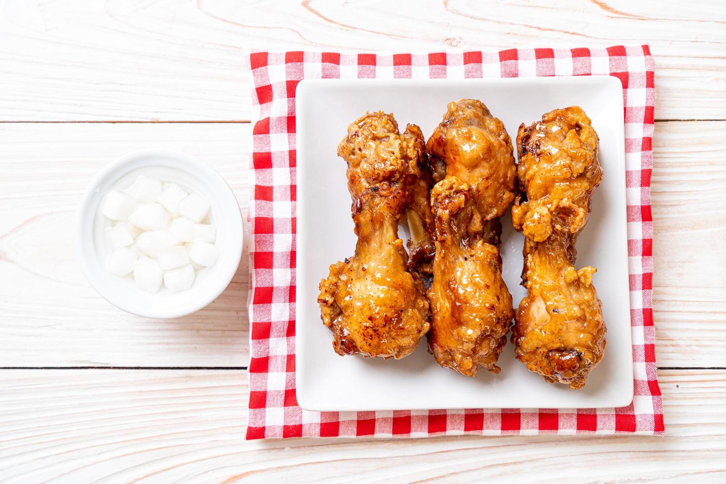Fried chicken with sauce in Korean style 2881016 Stock Photo at Vecteezy