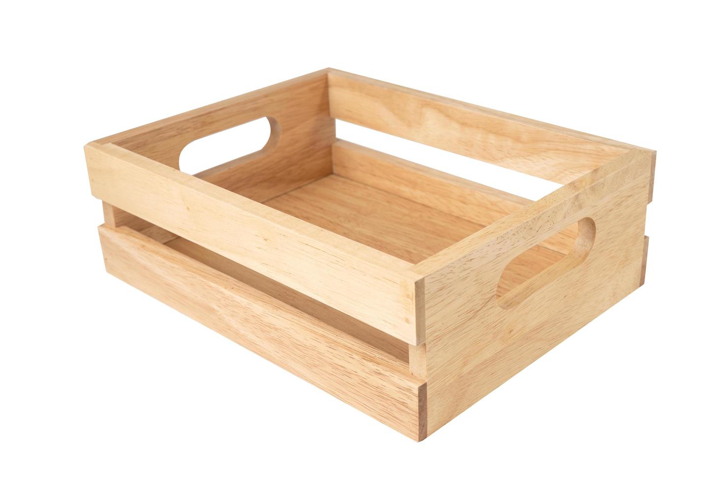 caja de madera vacía aislar sobre fondo blanco. foto