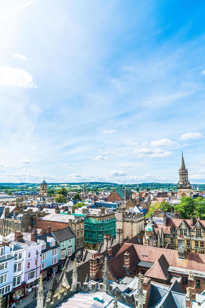 Un alto ángulo de vista de la calle principal de la ciudad de Oxford, Reino Unido foto