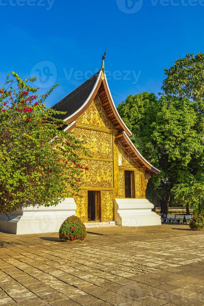 templo de wat xieng thong de la ciudad dorada luang prabang laos. foto