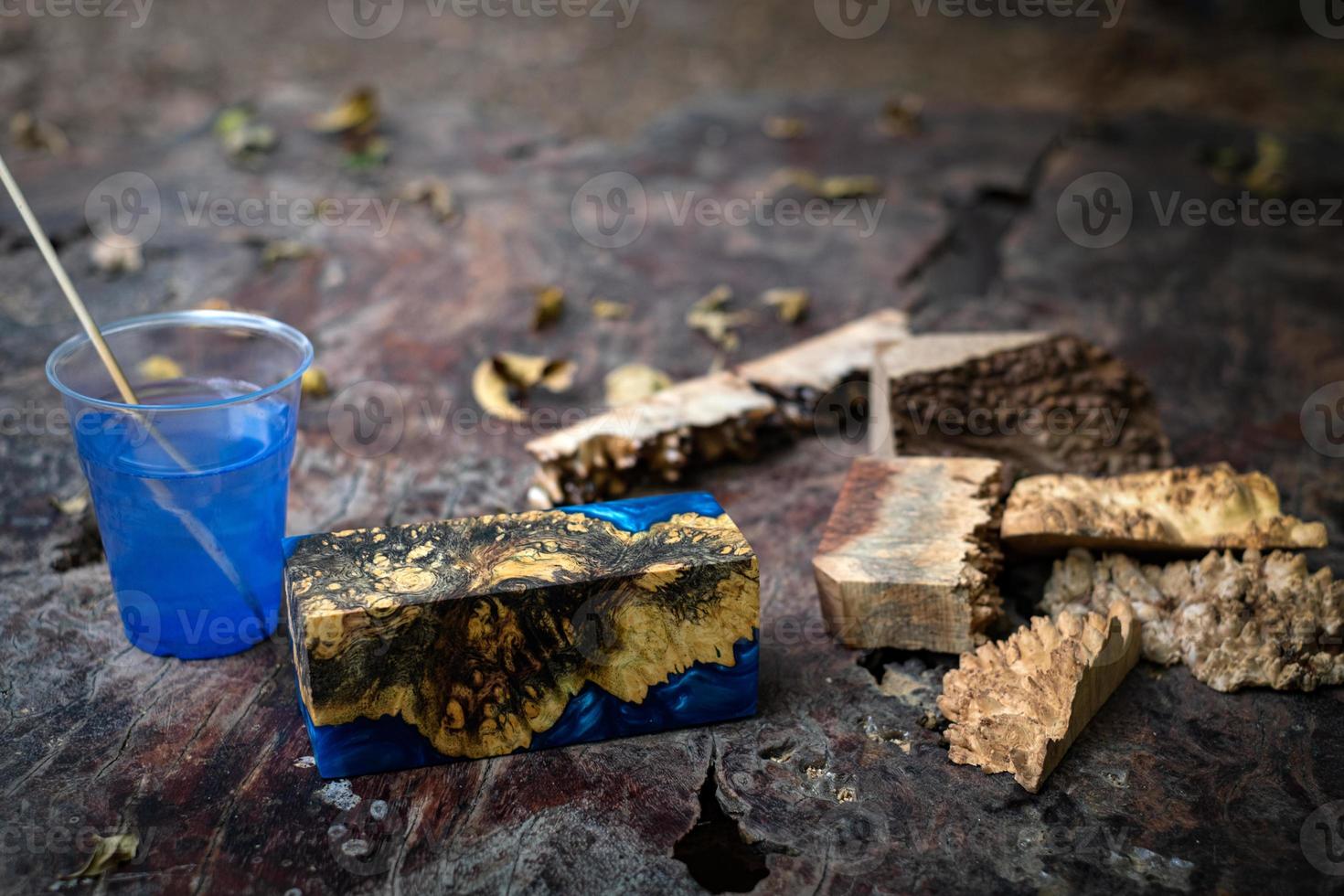 Casting resin epoxy burl wood photo
