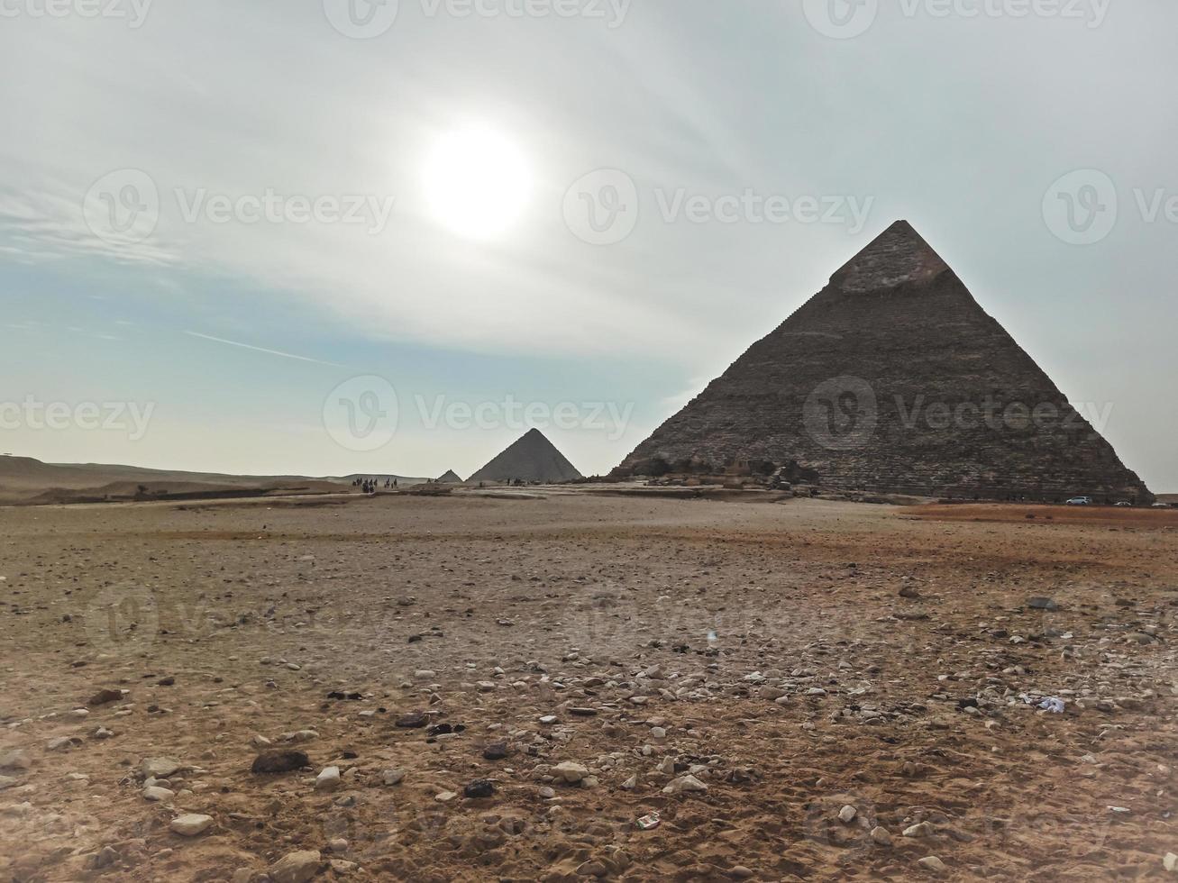 una vista de las grandes pirámides de giza, egipto foto