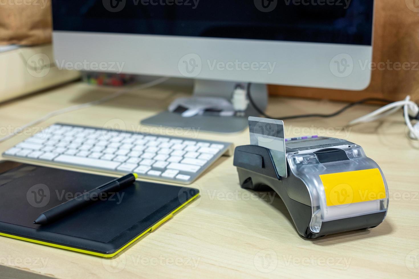 Payment terminal with tablet photo