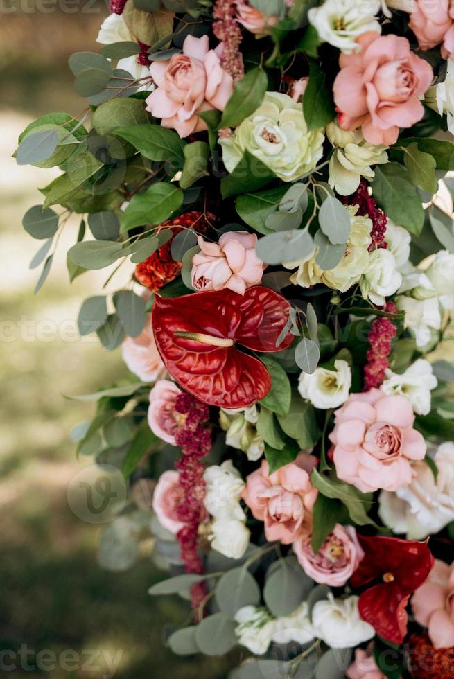 elegant wedding decorations made of natural flowers photo