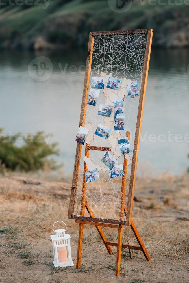 elegantes decoraciones de boda hechas de flores naturales foto