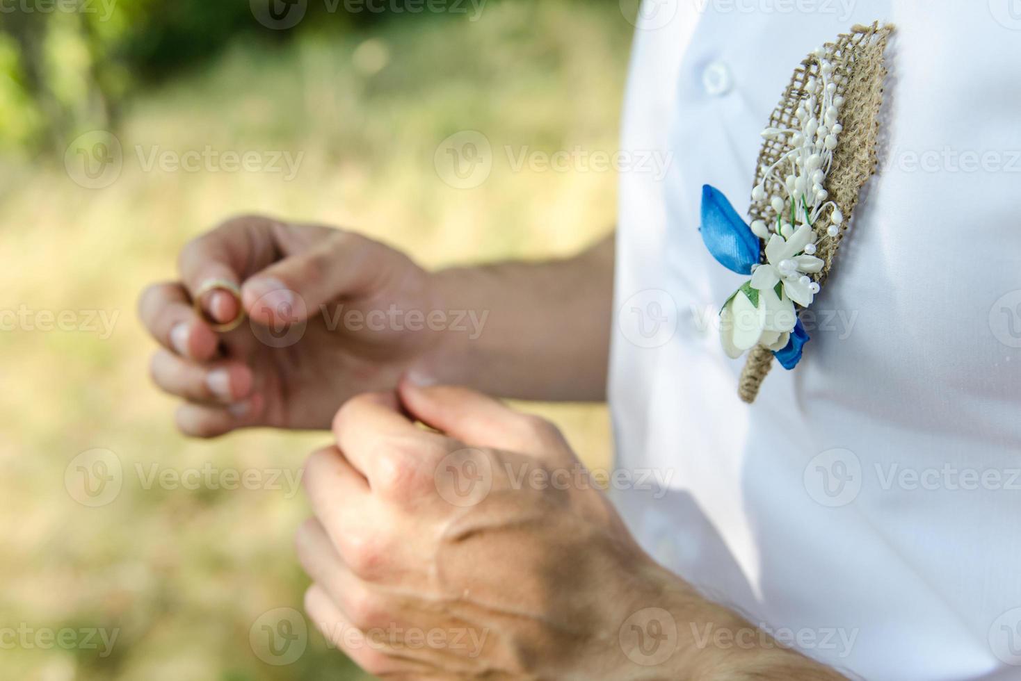 anillos de boda de oro foto