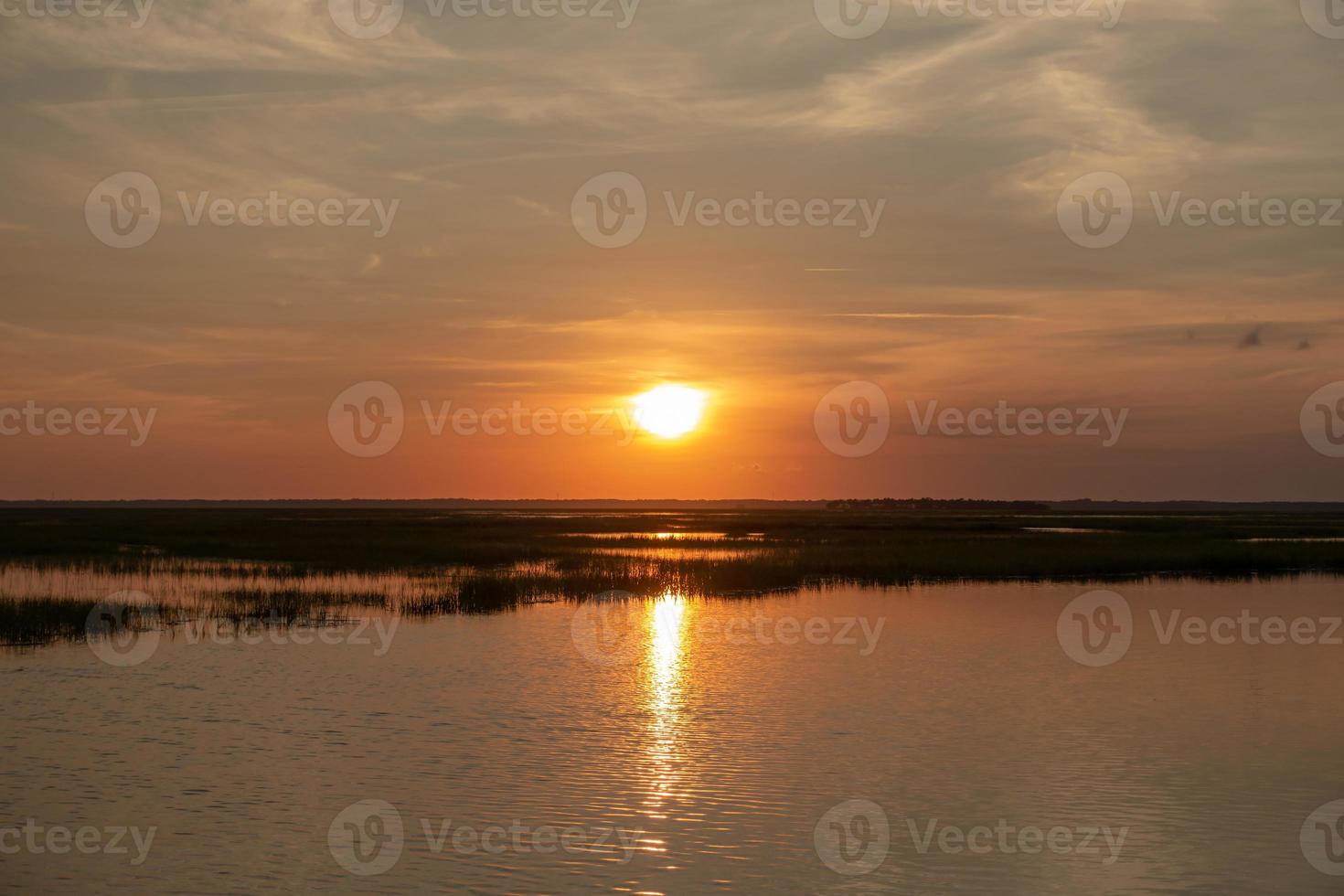 escenas de paisajes naturales alrededor del parque estatal de la isla de caza en carolina del sur foto