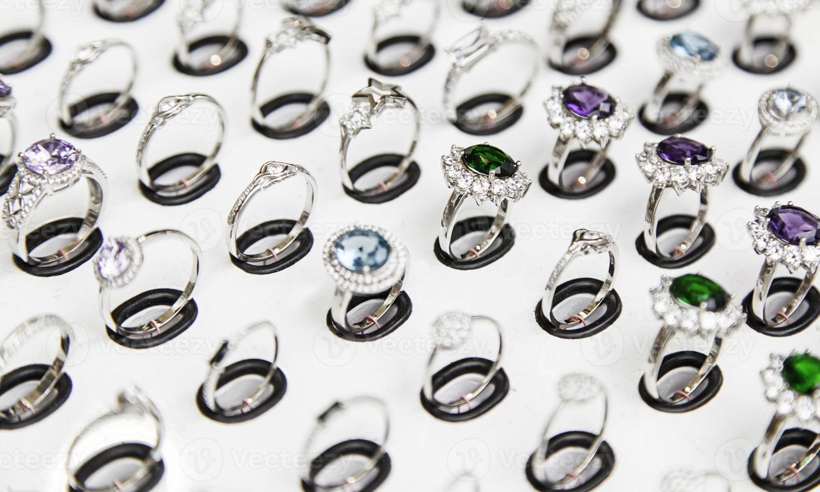 Luxury rings for women photo