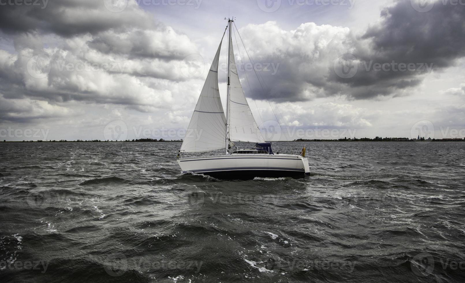 Sailing boat sailing photo