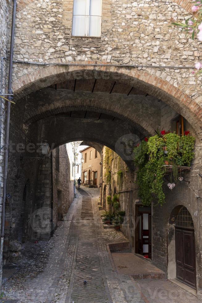 edificios en narni, italia, 2020 foto