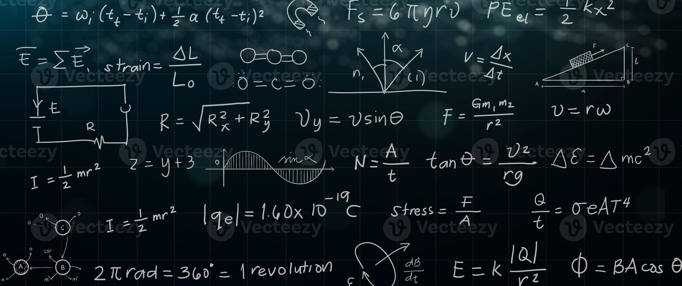 fórmula de matemáticas y ciencias en la pizarra foto