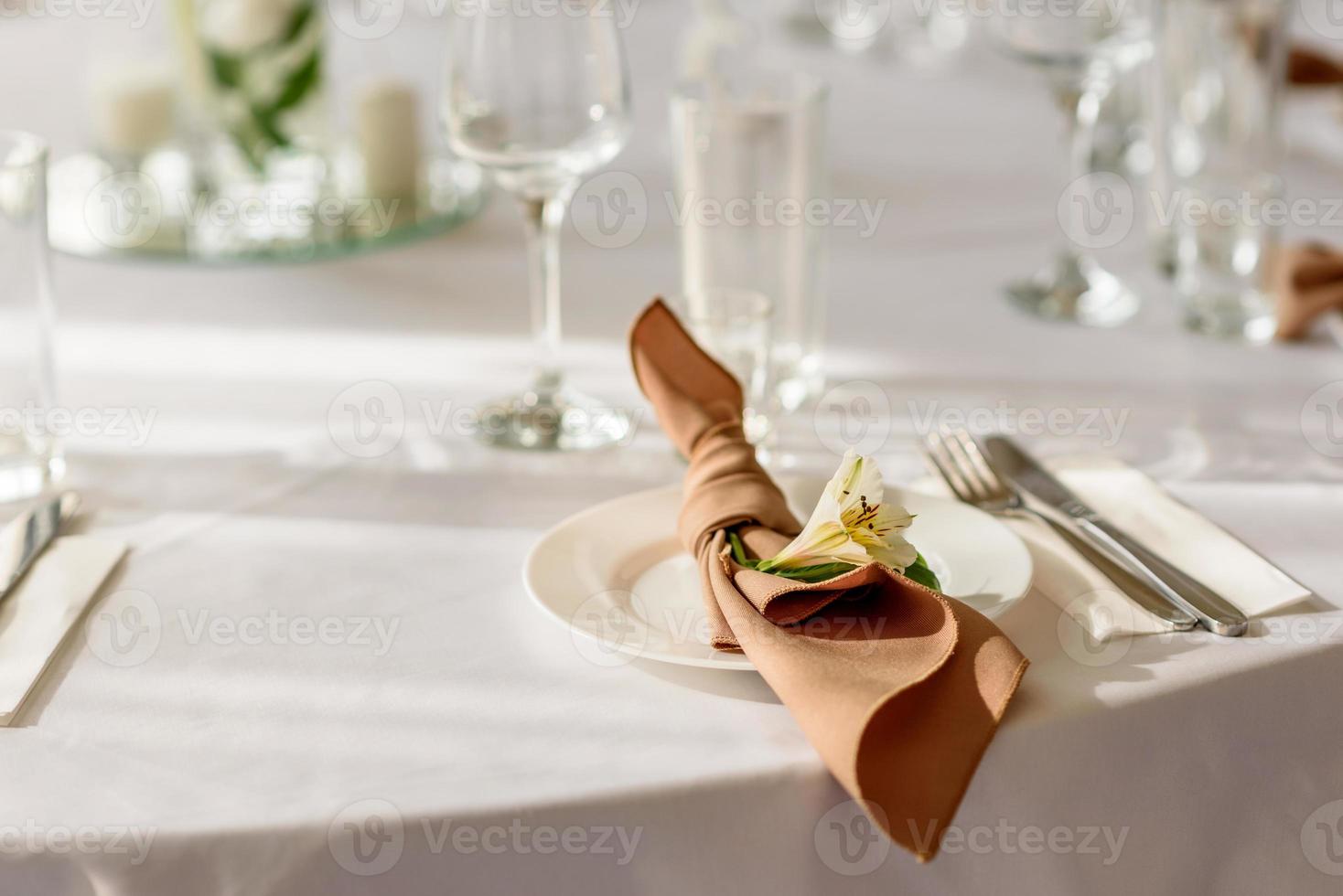 Beautiful decoration of the wedding holiday with flowers and greenery with florist decoration photo