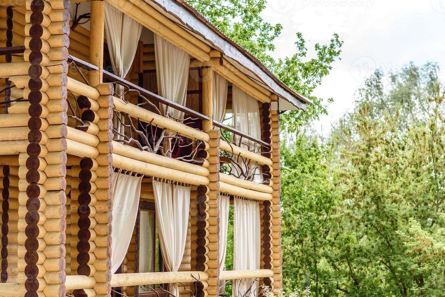 alquiler de vacaciones cabaña en el bosque cabaña en el campo junto al lago foto