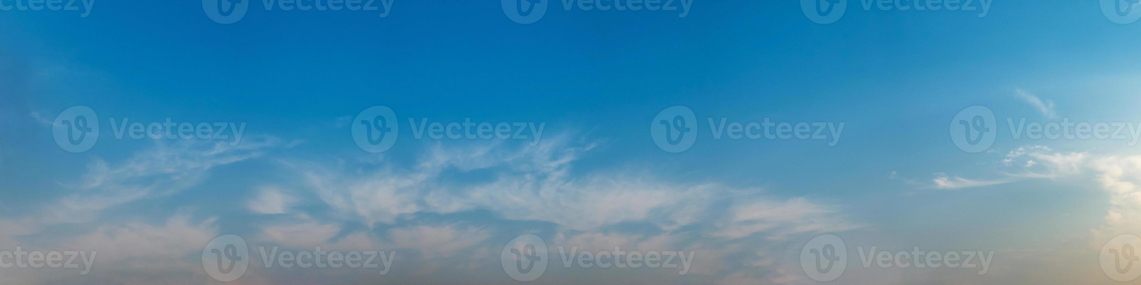 Panorama sky with cloud on a sunny day. Beautiful cirrus cloud. photo