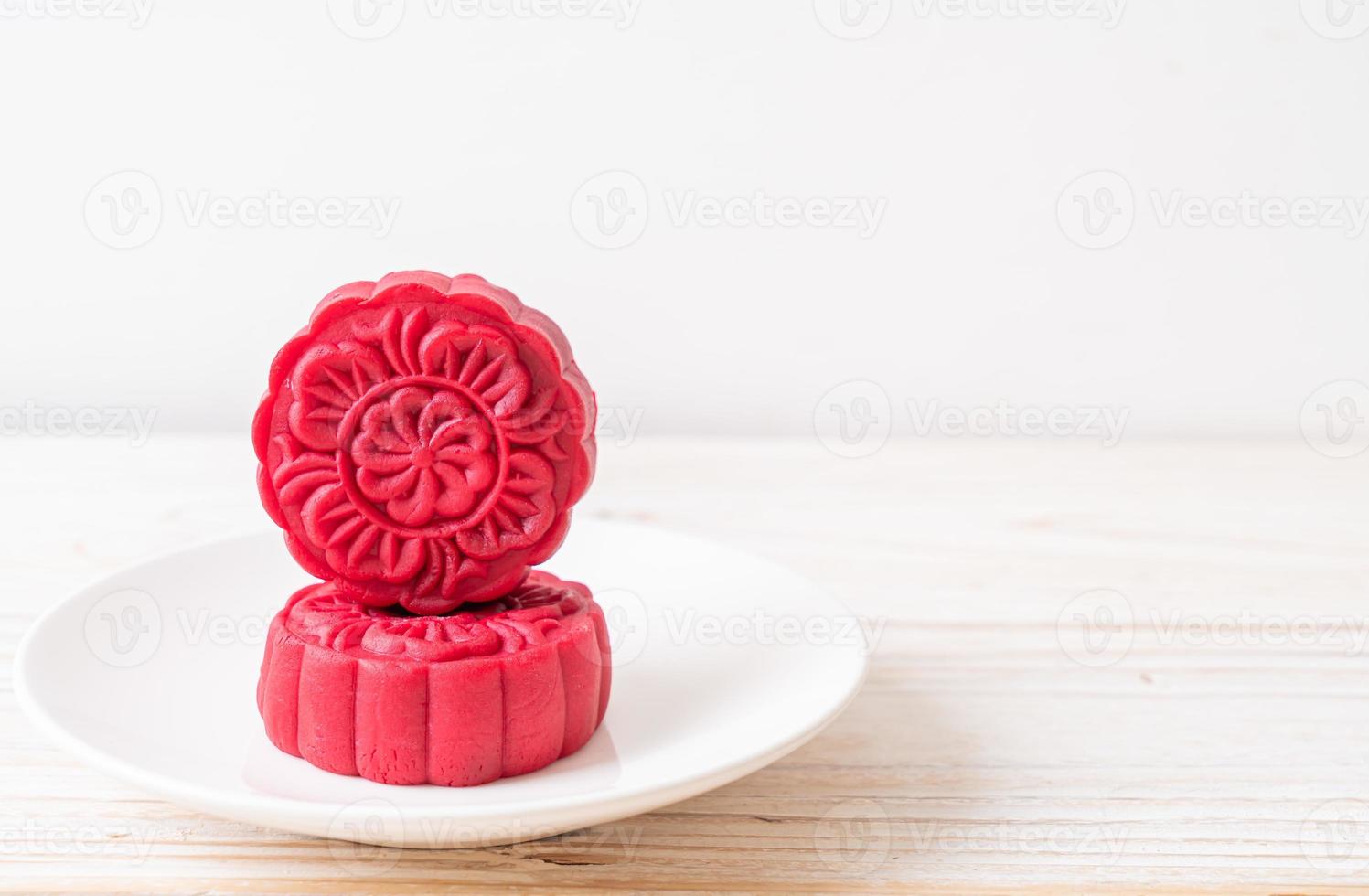 pastel de luna sabor terciopelo rojo para el festival del medio otoño foto