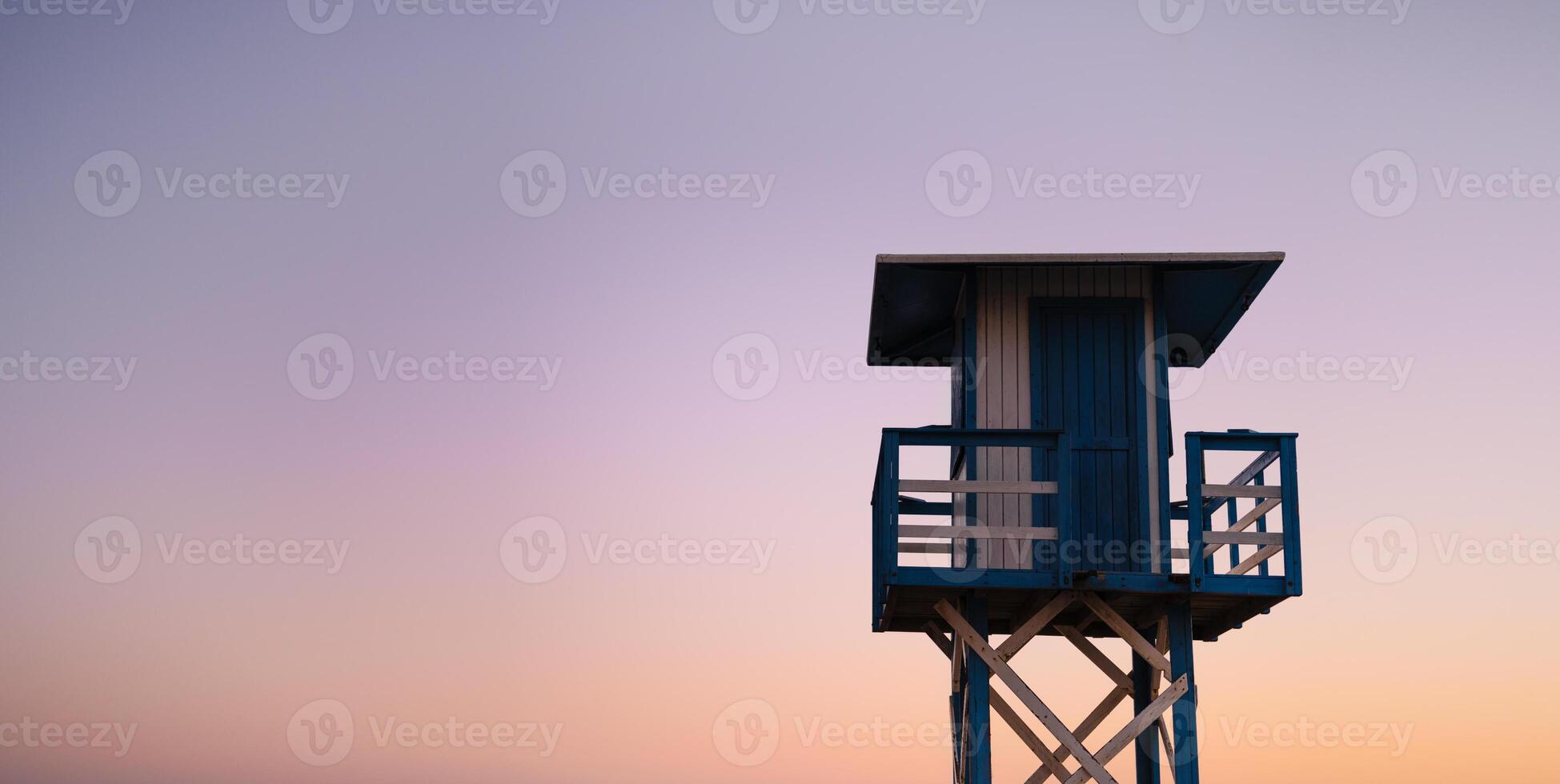 puesto de vigilancia de la playa foto