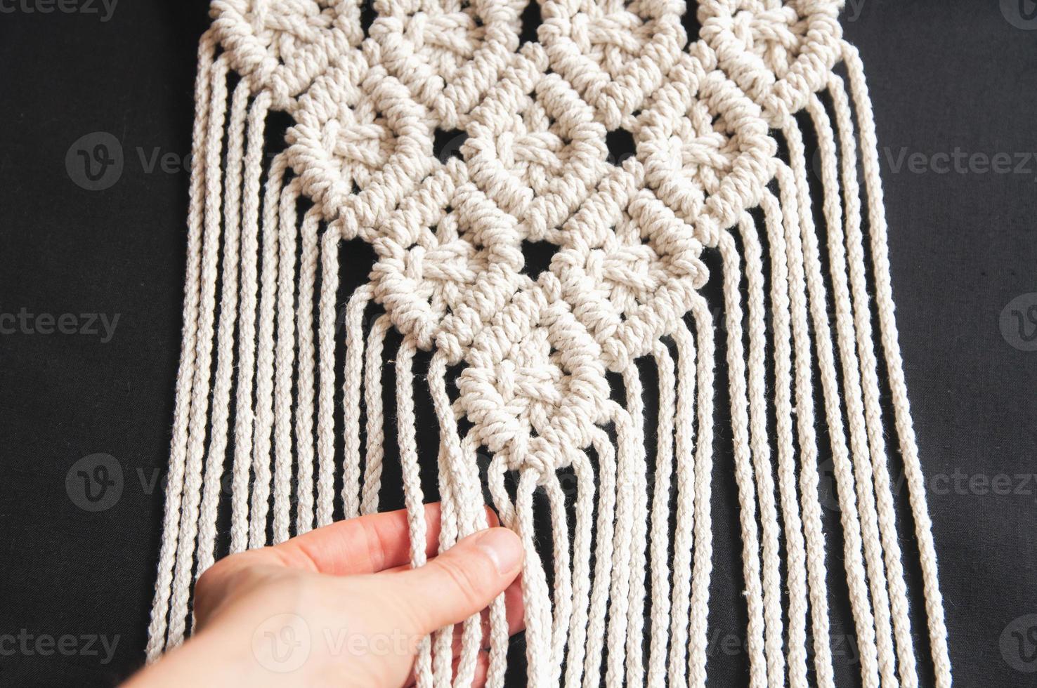 Decoración de macramé de algodón elegante hecha a mano decorativa, interior de hobby foto