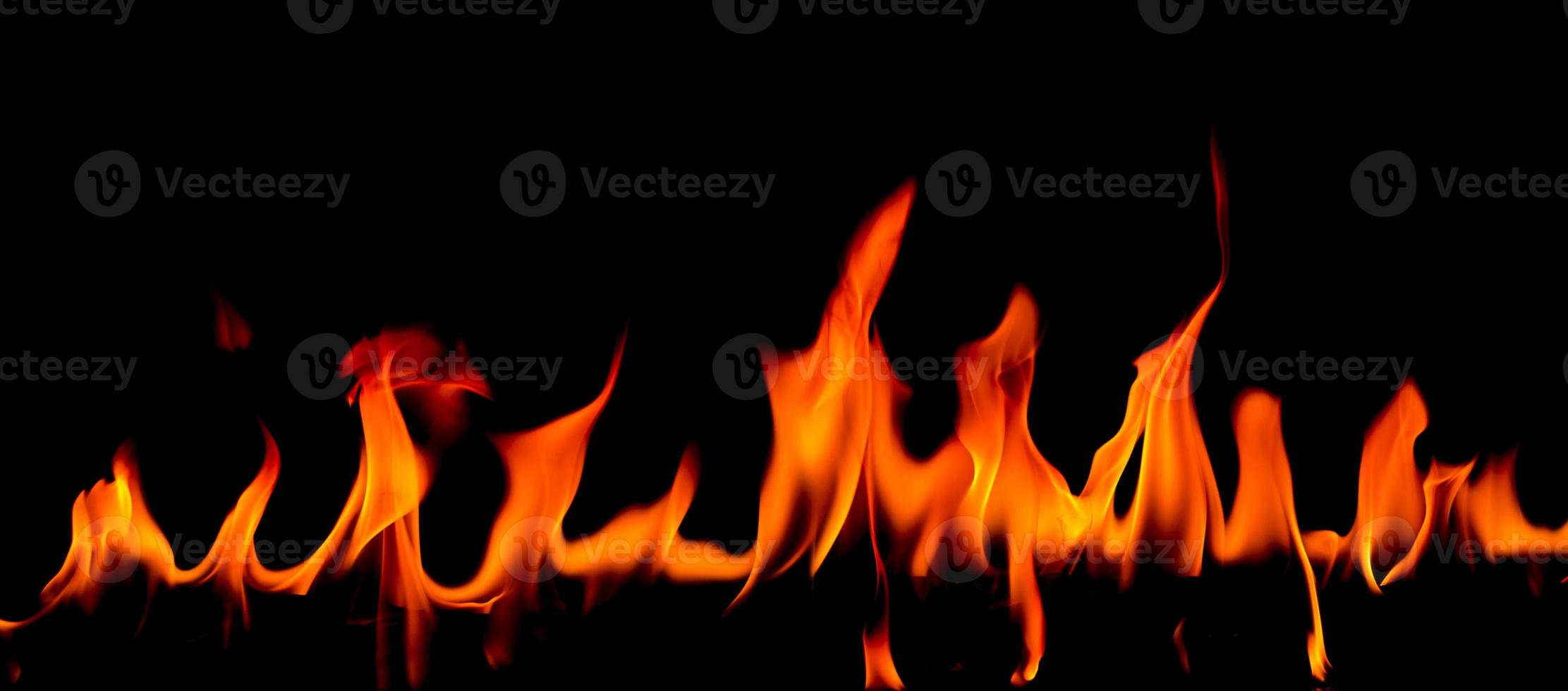 llama de fuego en blackground foto