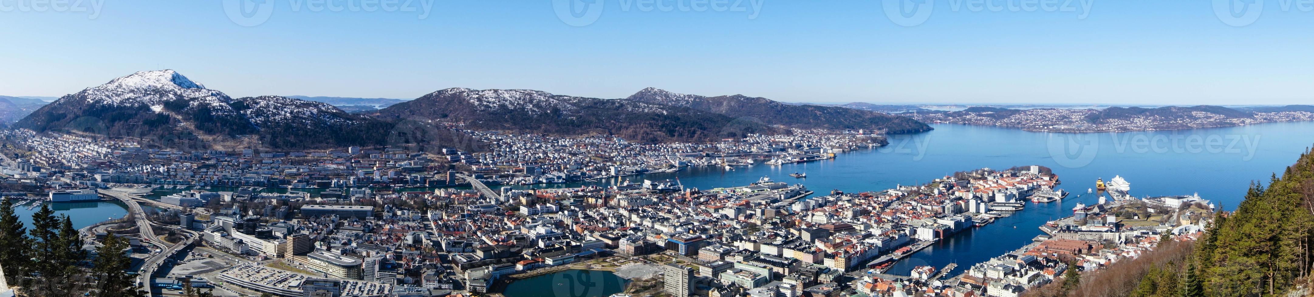 bergen desde la perspectiva del monte floyen foto