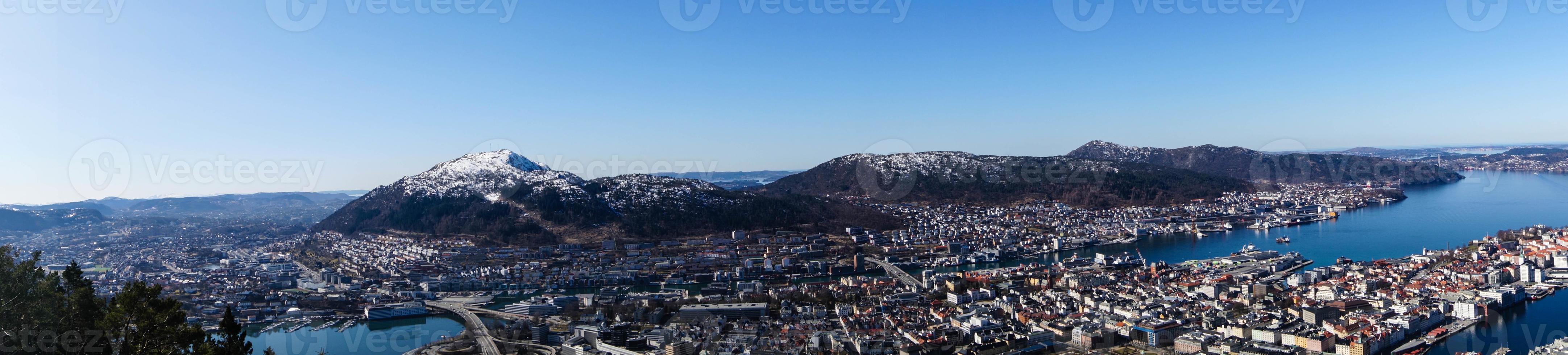 bergen desde la perspectiva del monte floyen foto