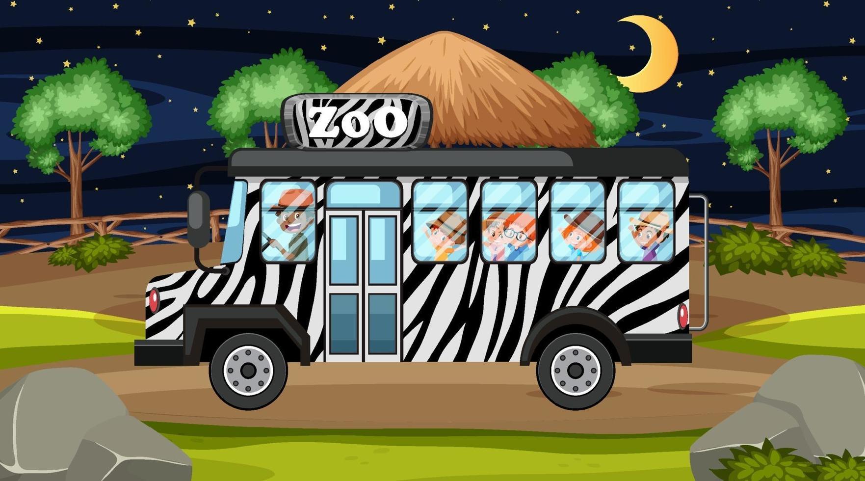 Safari en la escena nocturna con muchos niños en un autobús. vector