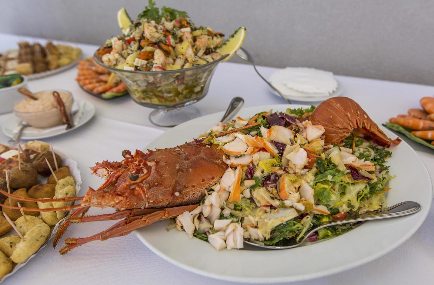 buffet de mariscos en portugal foto