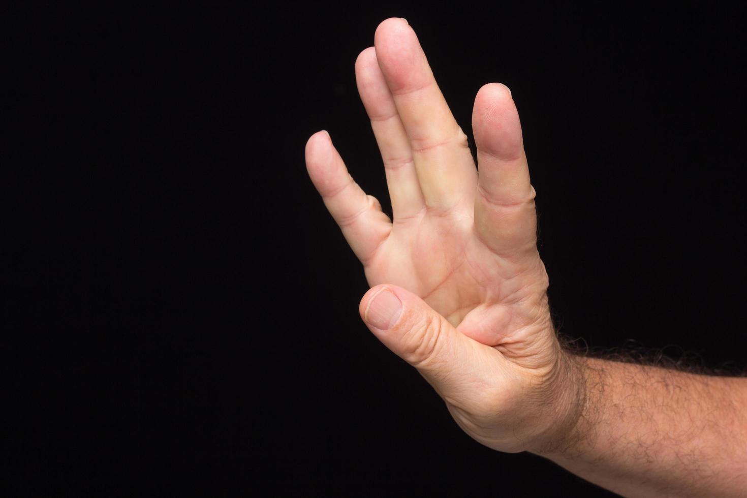 signos de dedo de un hombre adulto foto