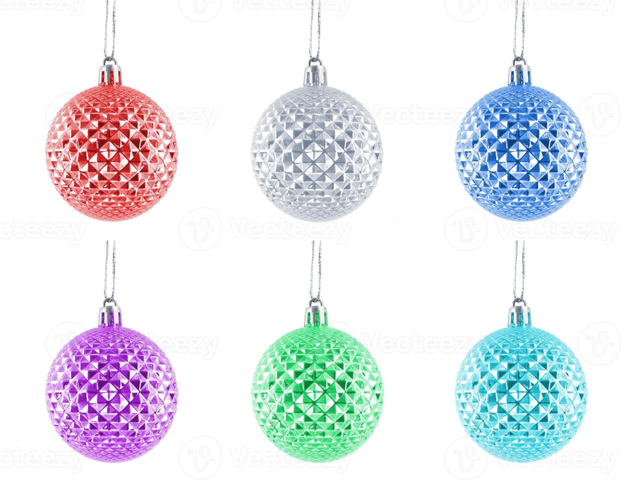 Adornos Navidenos Brillantes Vidriosos Colgantes Aislados En Un Fondo Blanco 3049974 Foto De Stock En Vecteezy