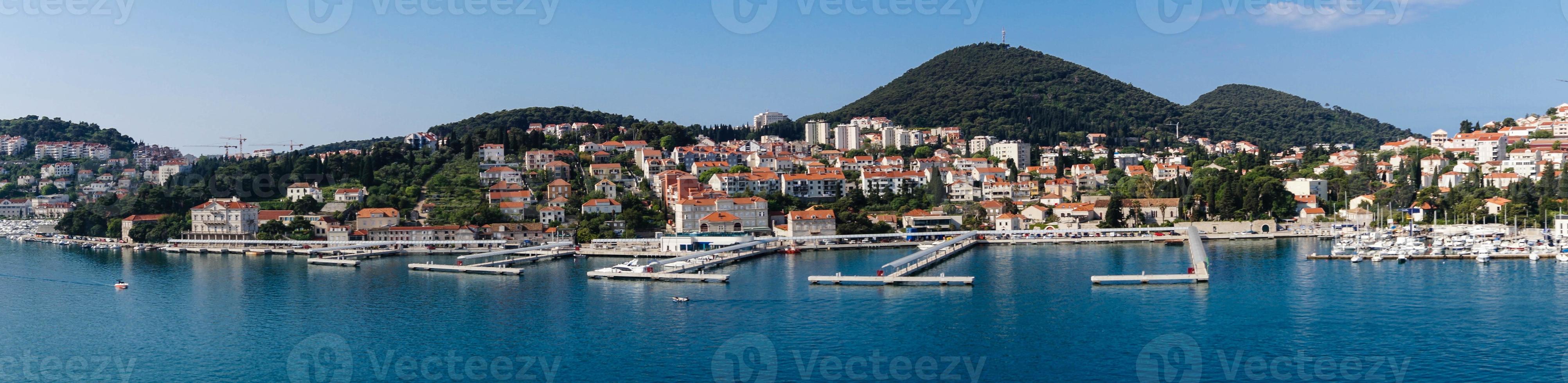 the new port of Dubrovnik photo